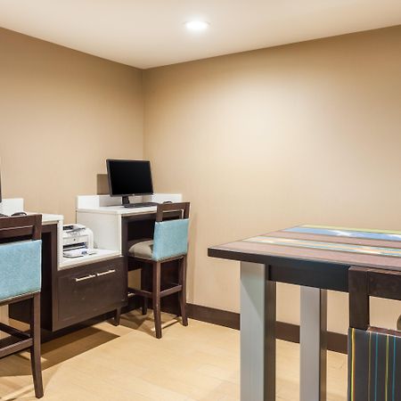 Holiday Inn Express Hotel & Suites Mebane By Ihg Dış mekan fotoğraf