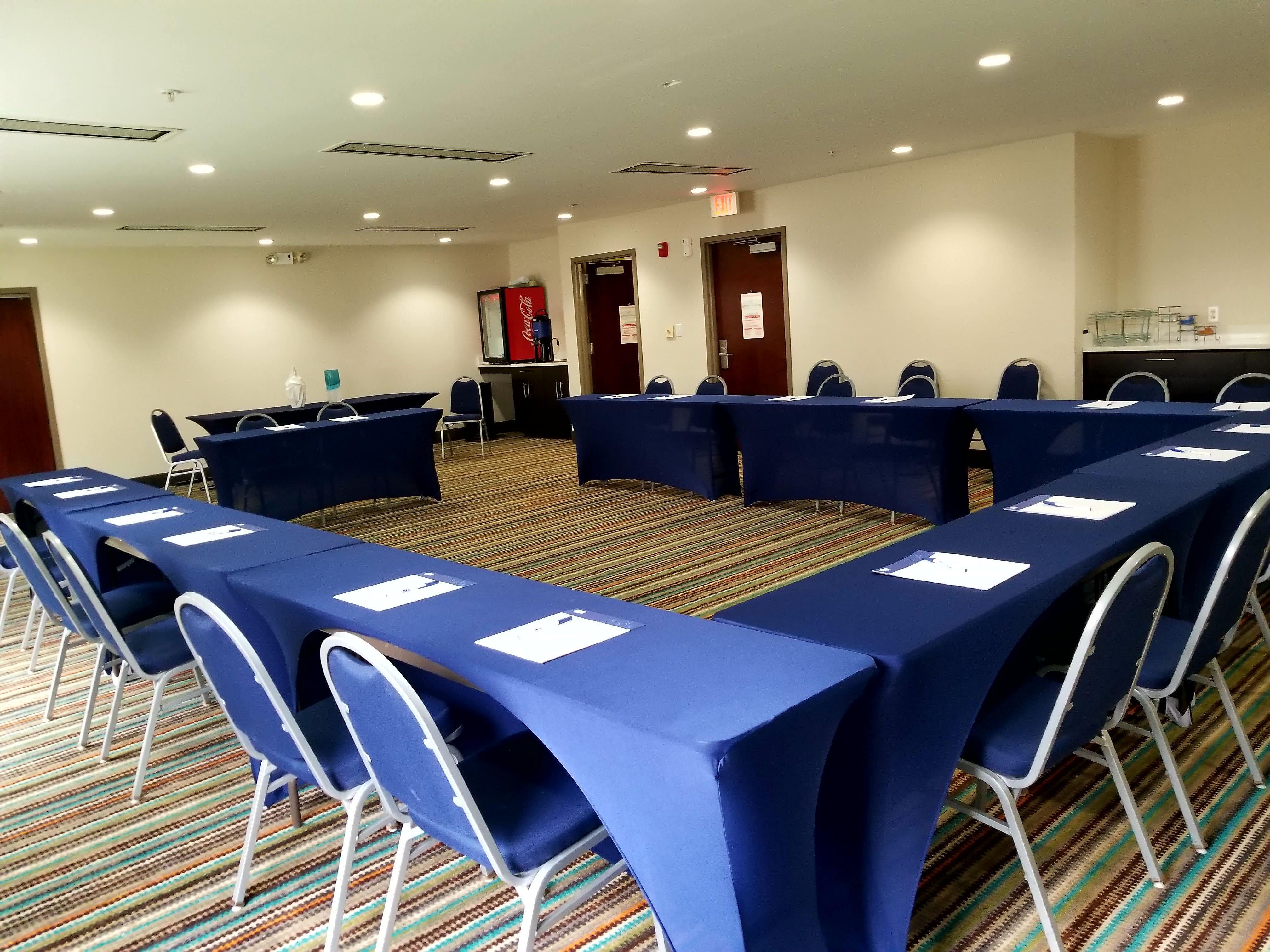 Holiday Inn Express Hotel & Suites Mebane By Ihg Dış mekan fotoğraf