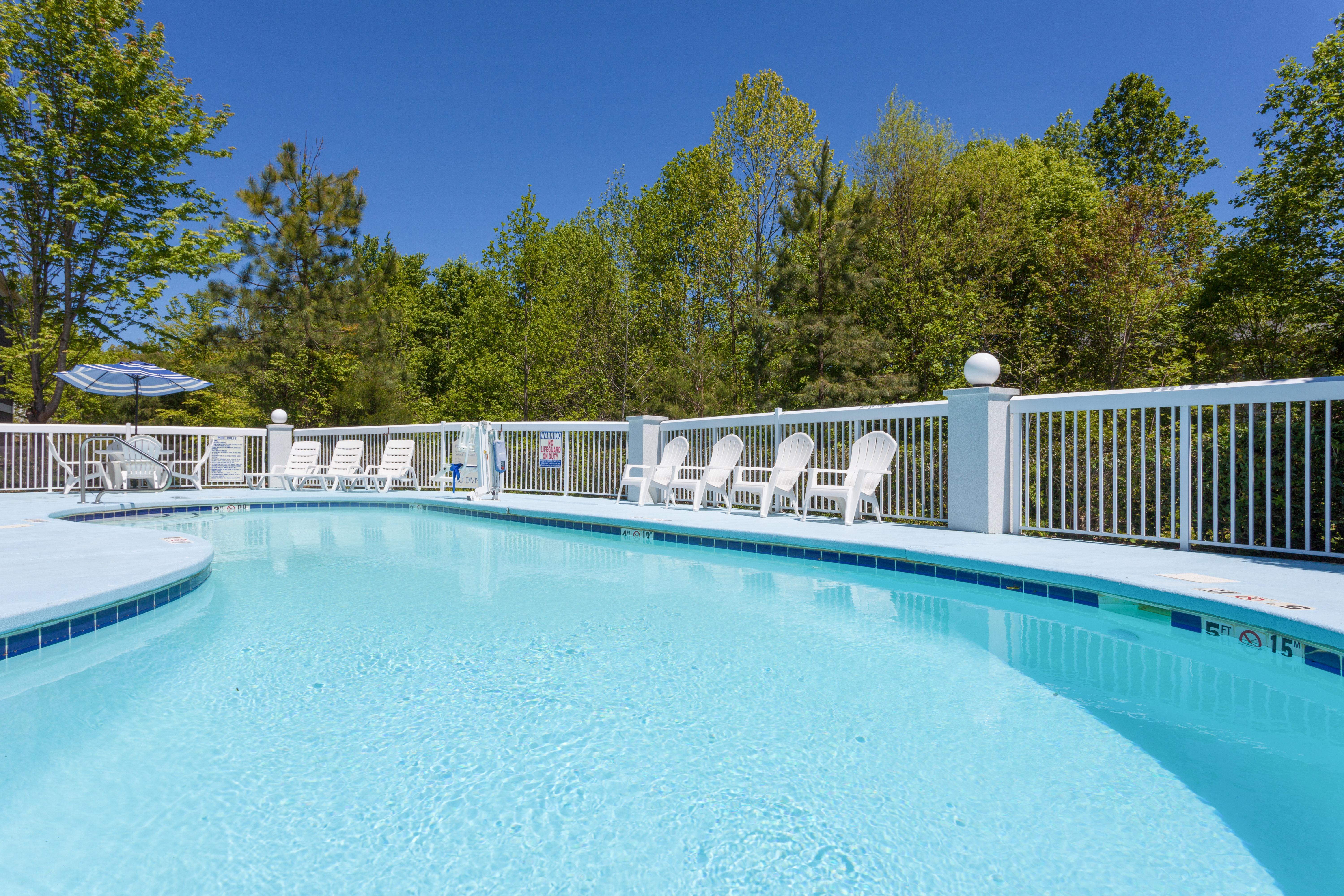 Holiday Inn Express Hotel & Suites Mebane By Ihg Dış mekan fotoğraf