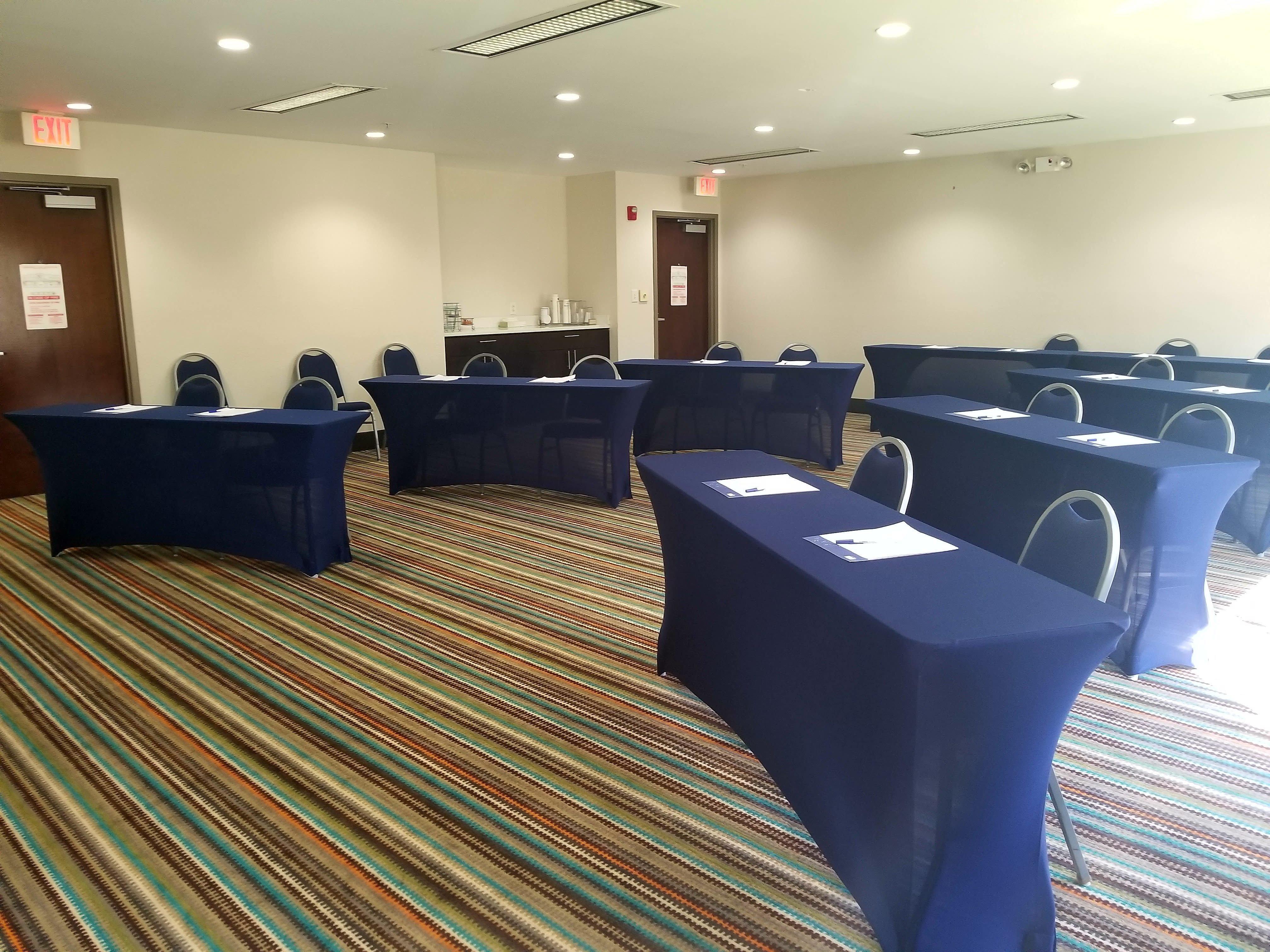 Holiday Inn Express Hotel & Suites Mebane By Ihg Dış mekan fotoğraf