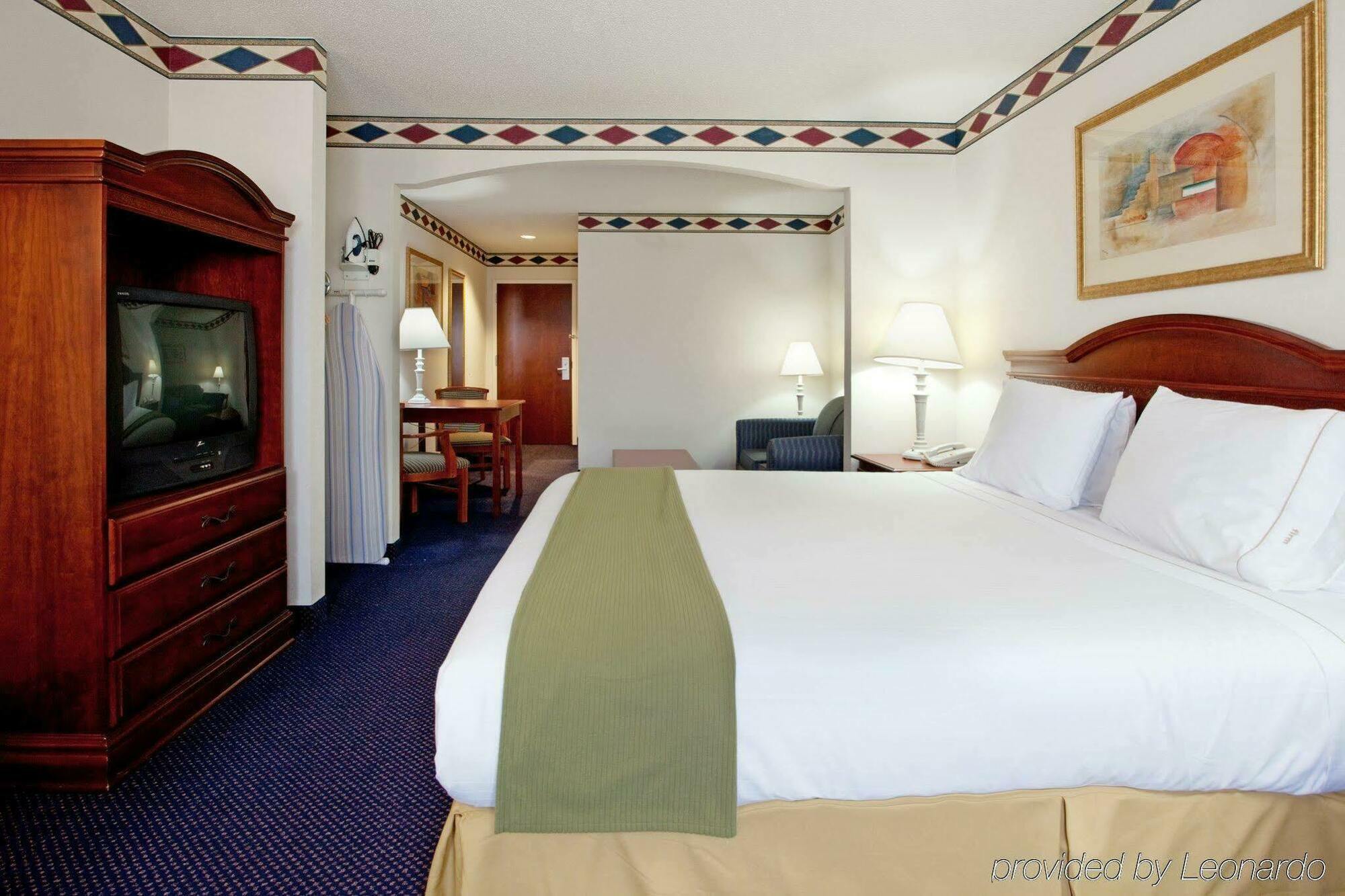 Holiday Inn Express Hotel & Suites Mebane By Ihg Dış mekan fotoğraf